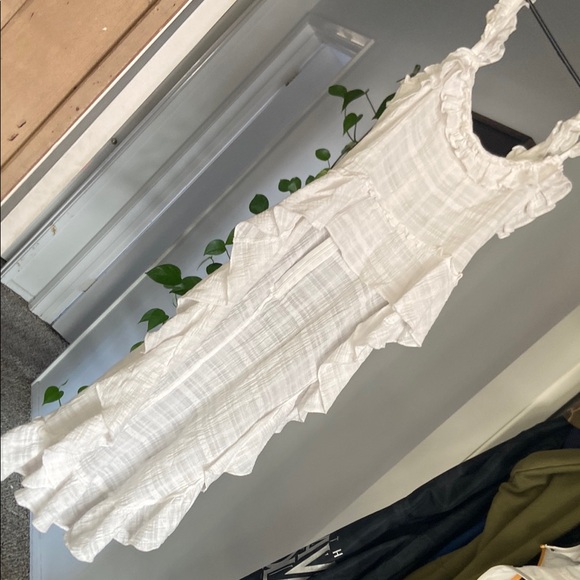 Boho White Ruffled top - Picture 5 of 5